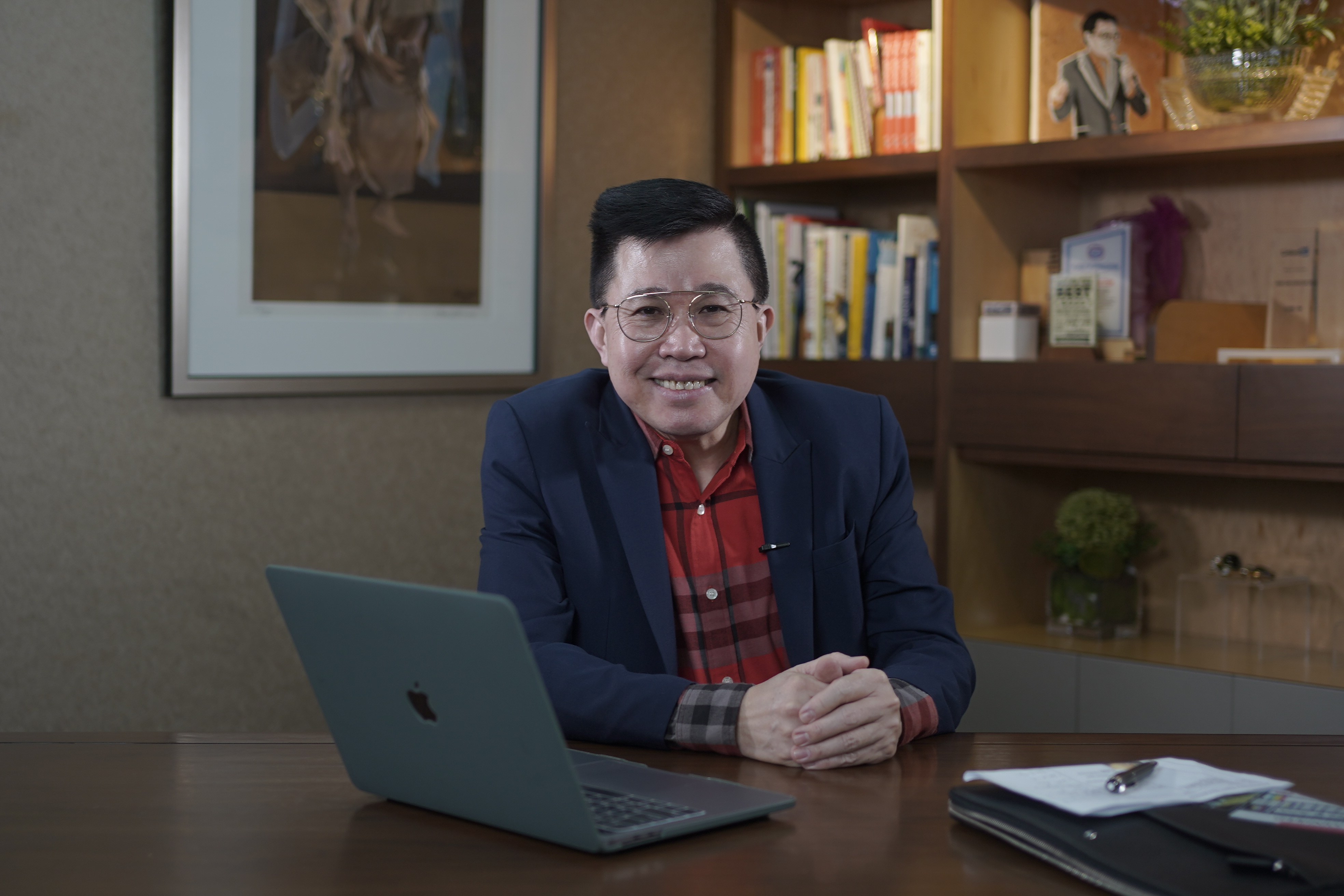 Yu Ming Chin - Viventis Search Asia Executive Director